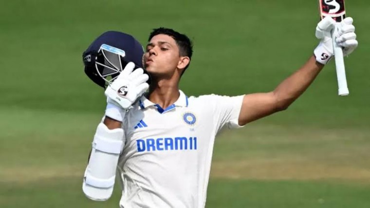 ఒకే క్యాలెండర్ ఇయర్‌లో 1000 టెస్టు పరుగులు చేసిన అతి పిన్న వయస్కుడిగా జైస్వాల్