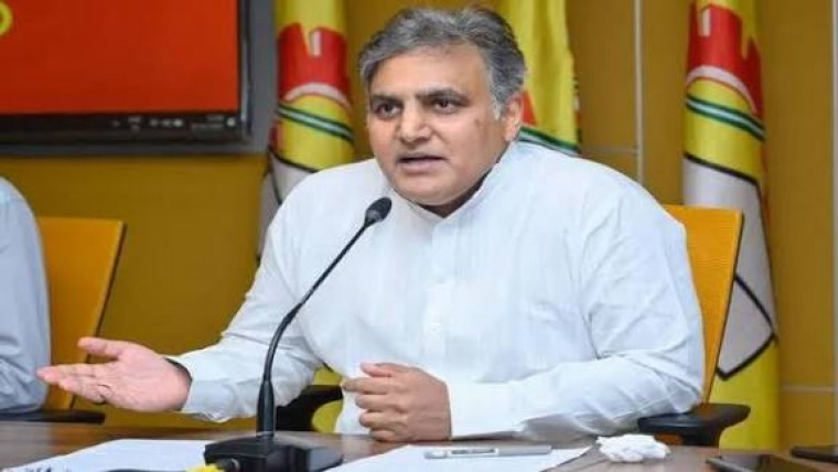 102 ప్రాజెక్టులు రద్దు చేసి సీమకు ద్రోహం చేశాడని మండిపాటు