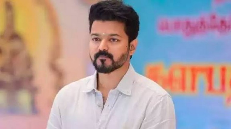 కరూర్ సభలో తొక్కిసలాట ఘటనపై నటుడు విజయ్‌కు సమన్లు జారీ