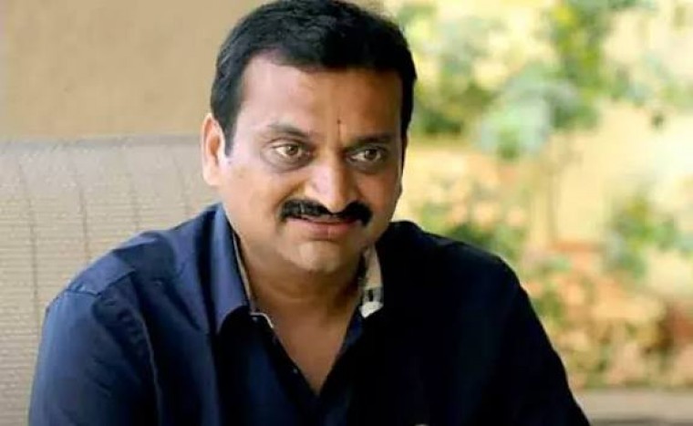 నటుడు బండ్ల గణేశ్ తిరుమలకు పాదయాత్ర చేపట్టనున్నట్లు వెల్లడించారు