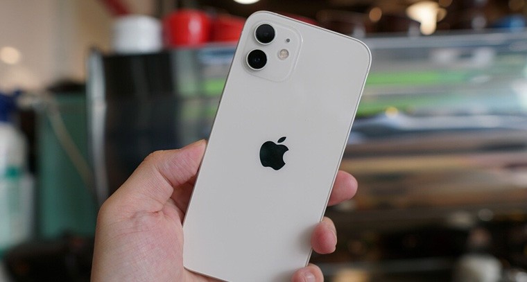 ఐఫోన్12 పై భారీ ఆఫర్ ప్రకటించిన అమెజాన్