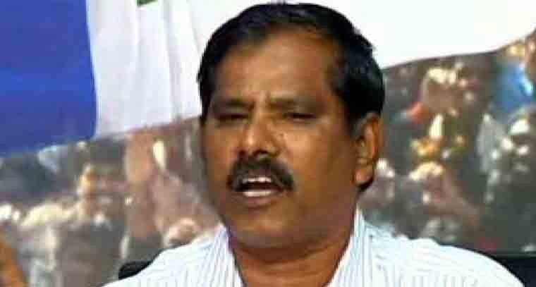 జగన్‌ను ప్రేమిస్తే, ఓటు వేస్తే చంపేస్తారా?
