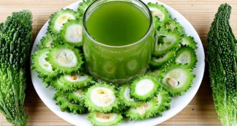 కాకరకాయ రసంతో చుండ్రు సమస్యలకు చెక్