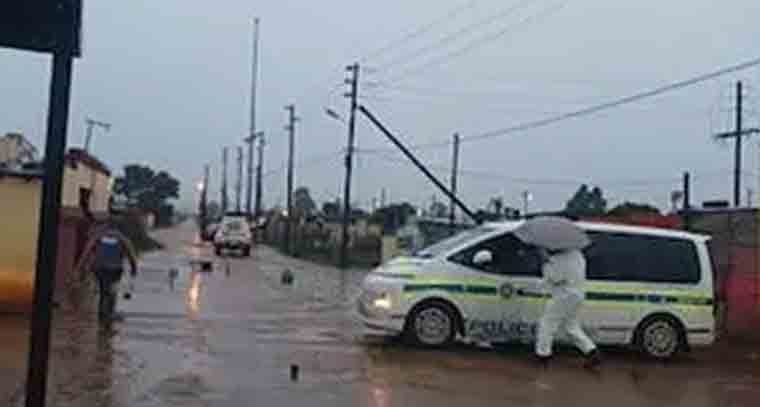 సౌతాఫ్రికాలో కాల్పుల కలకలం
