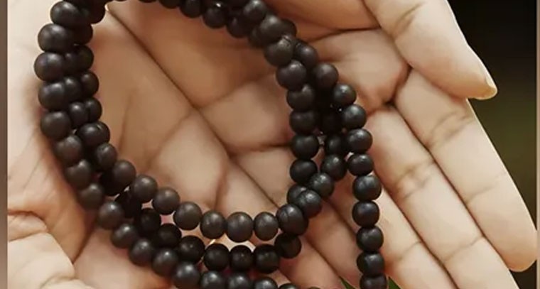 కరుంగలి మాల ధరిస్తే నెగటివ్ ఎనర్జీ దూరం: నిపుణులు