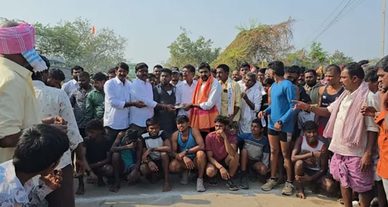 జిల్లాస్థాయి క్రీడా విజేతలకు బహుమతులు ప్రదానం