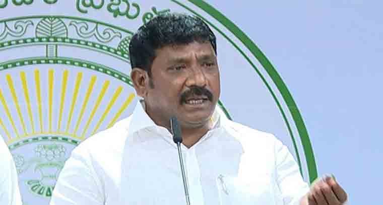 ఆరవ శ్రీధర్‌ ద్వారా బాధింపబడ్డ మహిళకి ప్రభుత్వం న్యాయం చెయ్యాలి 