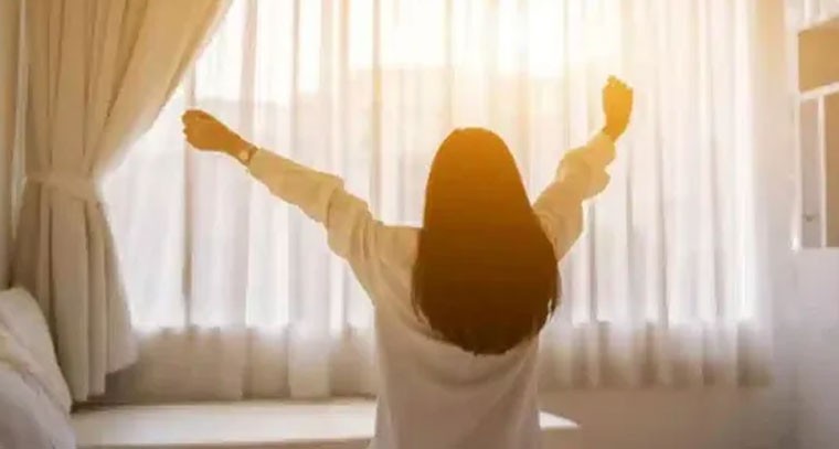 ఉదయం నిద్రలేవగానే ఈ 6 వస్తువులు అస్సలు చూడకండి: వాస్తు నిపుణులు