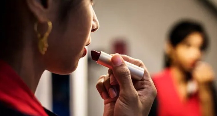 నాసిరకం లిప్‌స్టిక్‌తో అనారోగ్య సమస్యలు