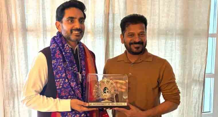 దావోస్‌ లో రేవంత్ రెడ్డితో సమావేశమైన లోకేశ్
