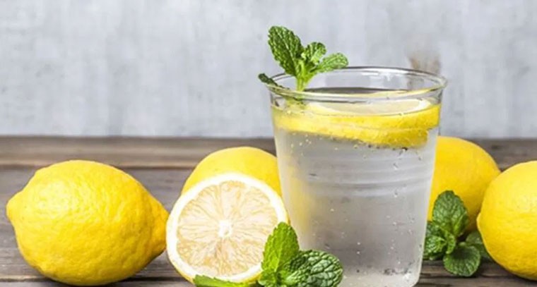 14 రోజులు ఉదయం నిమ్మకాయ నీటిని తాగితే..