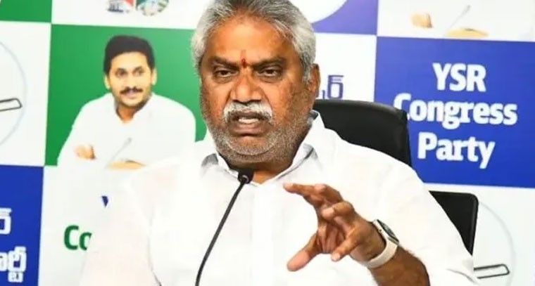 ఏపీలో లడ్డూ రాజకీయం నడుస్తోంది: మల్లాది విష్ణు