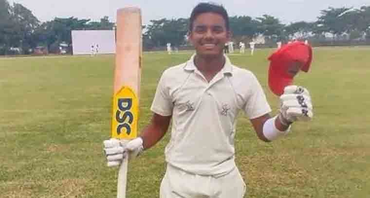 165 బంతుల్లో 407 రన్స్ చేసిన కుర్రాడు 