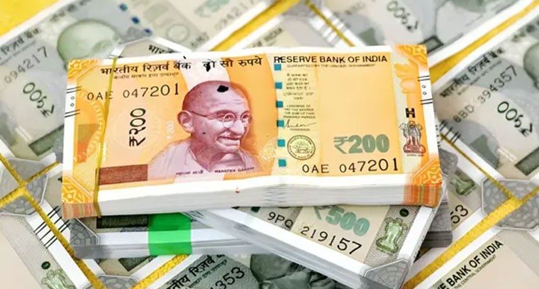 నకిలీ కరెన్సీ నోట్ల కలకలం