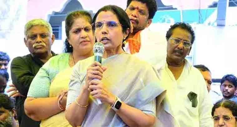 క్రికెటర్ శ్రీచరణికి ప్రభుత్వం అండగా నిలవడం ఆనందనీయం 