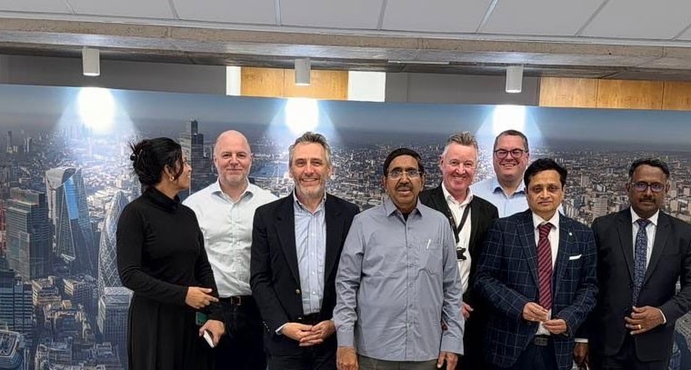 లండన్ లో పర్యటిస్తున్న మంత్రి నారాయణ బృందం