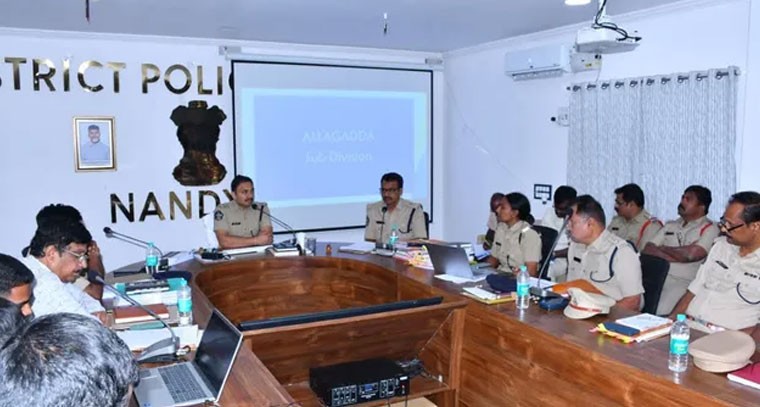 జిల్లా నేరాల నియంత్రణపై ఎస్పీ సునీల్ షొరాణ్ కీలక సూచనలు