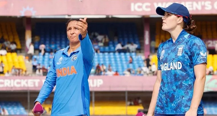 మహిళల వరల్డ్ కప్.. టాస్ గెలిచి బౌలింగ్ ఎంచుకున్న ఇంగ్లాండ్