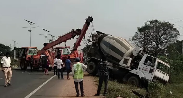 నెల్లూరు జిల్లాలో ట్రాఫిక్ జాం