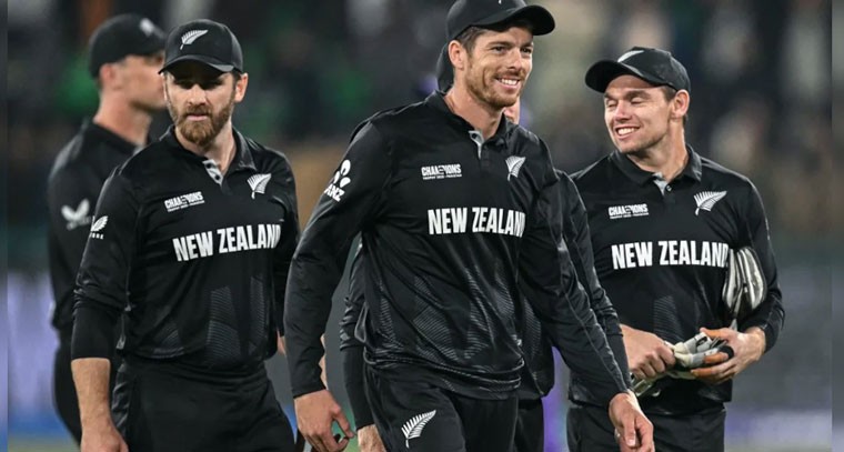 దుబాయ్ బయలుదేరిన న్యూజిలాండ్ జట్టు..