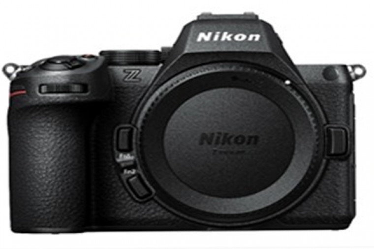 నికాన్ నుంచి అద్భుత ఆటో ఫోకస్ కెమారా... 