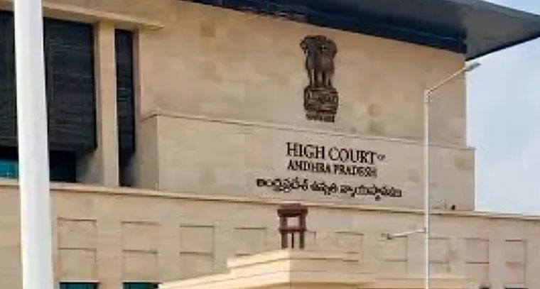 నూజివీడు పేకాట క్లబ్ వ్యవహారంలో కీలక పరిణామం