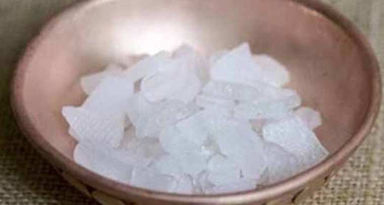 పచ్చ కర్పూరం వలన అనేక లాభాలు