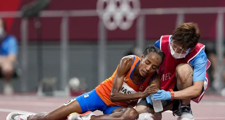 పారిస్‌ ఒలింపిక్స్‌ మారథాన్ విజేతగా సిఫాన్‌ హసన్‌