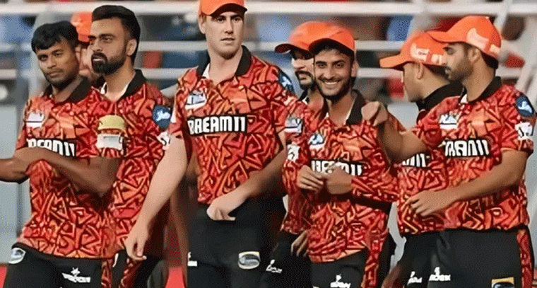 SRHకు ప్లేఆఫ్స్ చేరే ఛాన్స్ ఉంది.. ఎలాగంటే!