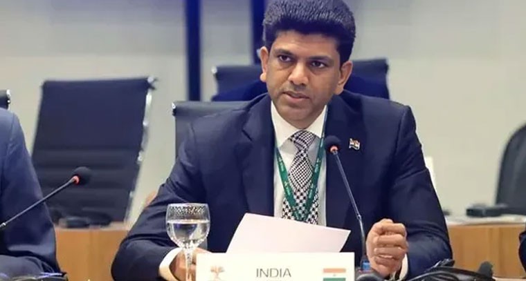 బాధిత ప్రయాణికులకు రిఫండ్ ఇచ్చేలా చర్యలు తీసుకుంటాం: పెమ్మసాని