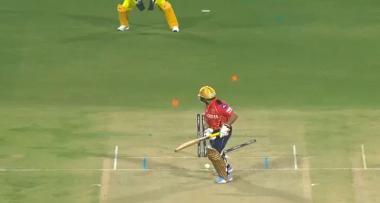 పంజాబ్‌కు షాక్.. ప్రభ్‌సిమ్రన్ సింగ్ క్లీన్‌బౌల్డ్