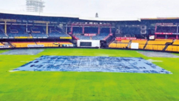 రెండో రోజు వ‌రుణుడు క‌రుణిస్తే మ్యాచ్ జ‌రిగే అవ‌కాశం