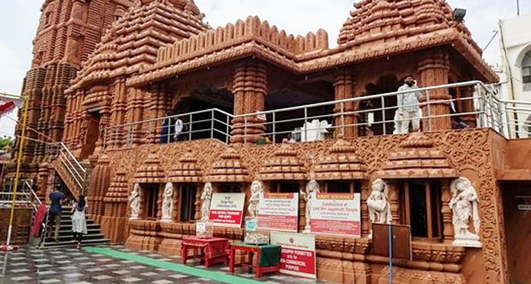 హైదరాబాద్  లో పూరీ జగన్నాథ్ ఆలయం ఎక్కడో తెలుసా ?