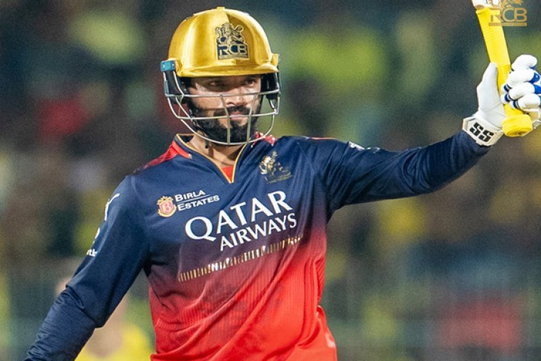 బాటింగ్ లో అదరగొట్టిన RCB.. చెన్నై టార్గెట్ ఇదే... 