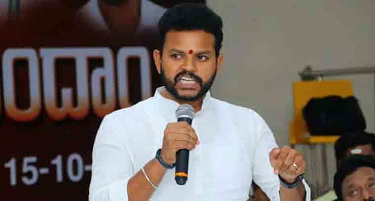 వైసీపీ పాలనలో అన్ని మాఫియాలే 
