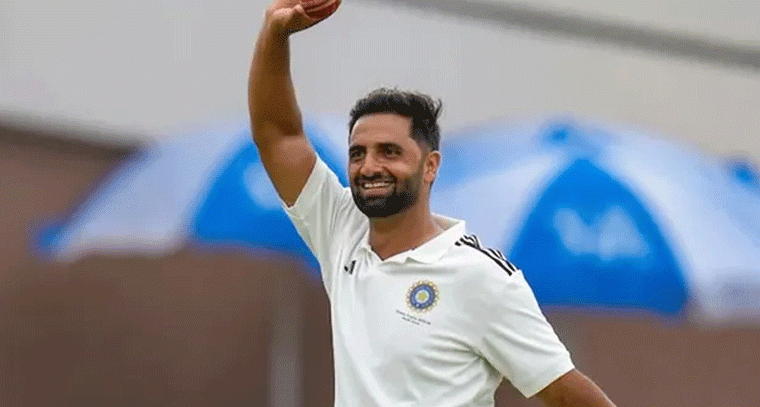 రంజీ ట్రోఫీలో మూడు మ్యాచుల్లో 24 వికెట్లు తీసిన 'ఆకిబ్ నబీ'