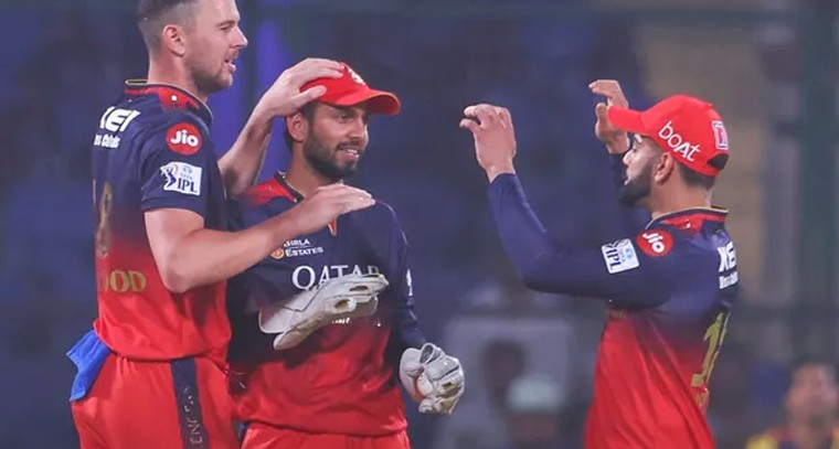 ఐపీఎల్‌లో చరిత్ర సృష్టించిన RCB