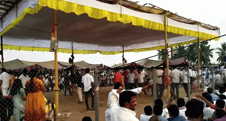 సంక్రాంతి పందేల జోష్.. గోదావరి జిల్లాల్లో హోటళ్లు, లాడ్జీలు హౌస్ ఫుల్