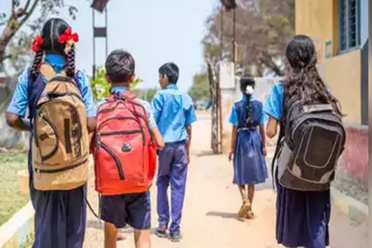 ఈ జిల్లాలో 5వ తరగతికి ఇంగ్లీష్ మీడియం దరఖాస్తులు.. ఎక్కడంటే...?