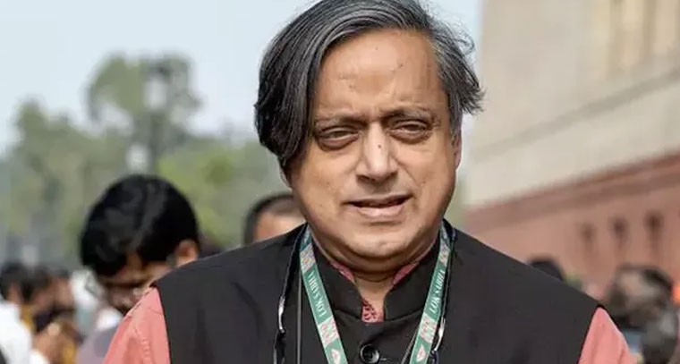 పార్లమెంటులో గందరగోళంపై శశిథరూర్‌ ఆగ్రహం