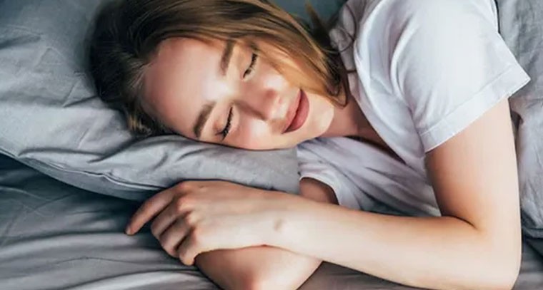 ఉత్తరం వైపు తల పెట్టి పడుకుంటే ప్రమాదం,, సైన్స్ కూడా అంగీకారం!