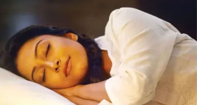 మధ్యాహ్నం నిద్రపోవడం వల్ల ఎన్ని ప్రయోజనాలో తెలుసా..?