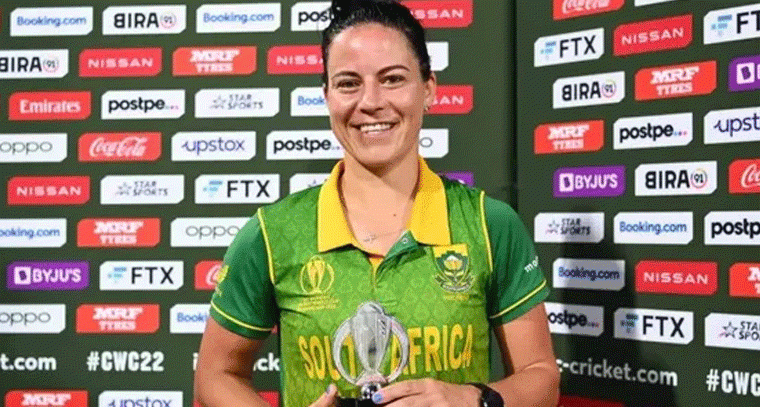 దక్షిణాఫ్రికా బౌలర్ పేరుతో వివాదం