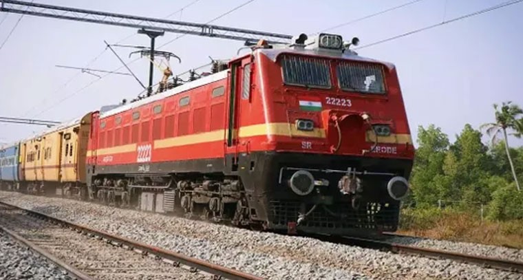 సంక్రాంతికి 16 ప్రతేక్య రైళ్లు: దక్షణ మధ్య రైల్వే