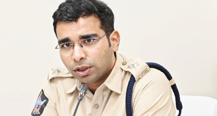 గంజాయి నిందితుడికి 10 ఏళ్ల కఠిన శిక్ష పడటంపై హర్షం వ్యక్తం చేసిన అనకాపల్లి జిల్లా ఎస్పీ తుహిన్ సిన్హా
