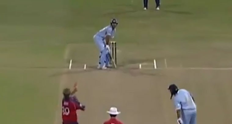 స్టువర్ట్ ఆ జెర్సీని చెత్తకుండీలో పడేశాడు: యువరాజ్