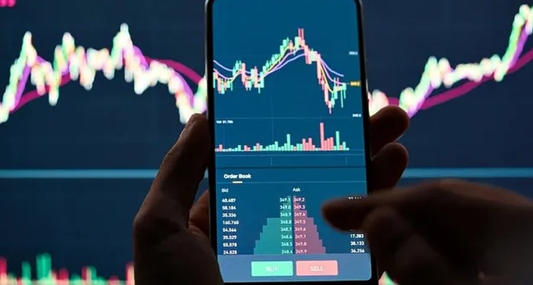 నష్టాలతో ప్రారంభమైన దేశీయ మార్కెట్ సూచీలు