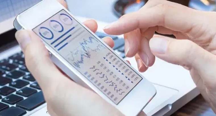 లాభాల్లో కొనసాగుతున్న స్టాక్ మార్కెట్ సూచీలు