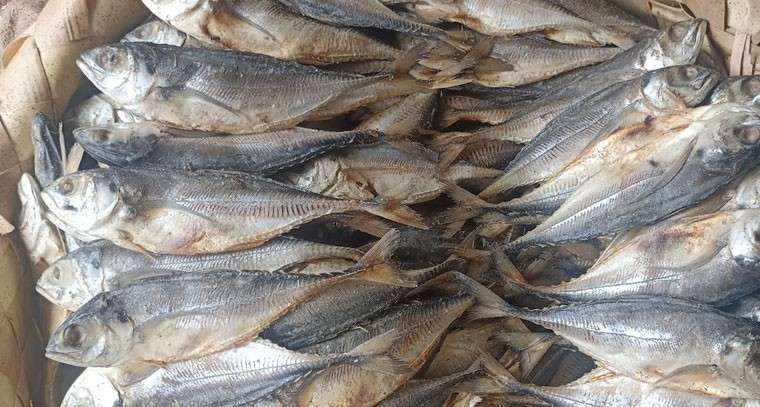 షుగర్ సమస్యలతో బాధపడేవారు ఎండు చేపలకు  దూరంగా ఉండాలి