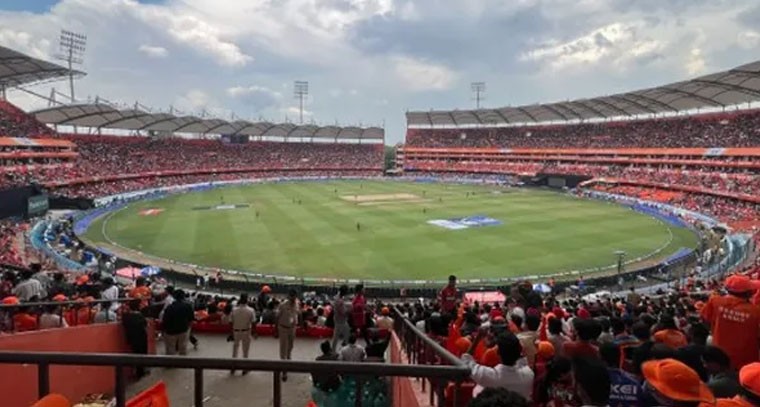 SRH vs CSK మ్యాచ్: నిషేధిత వస్తువుల జాబితా ఇదే!
